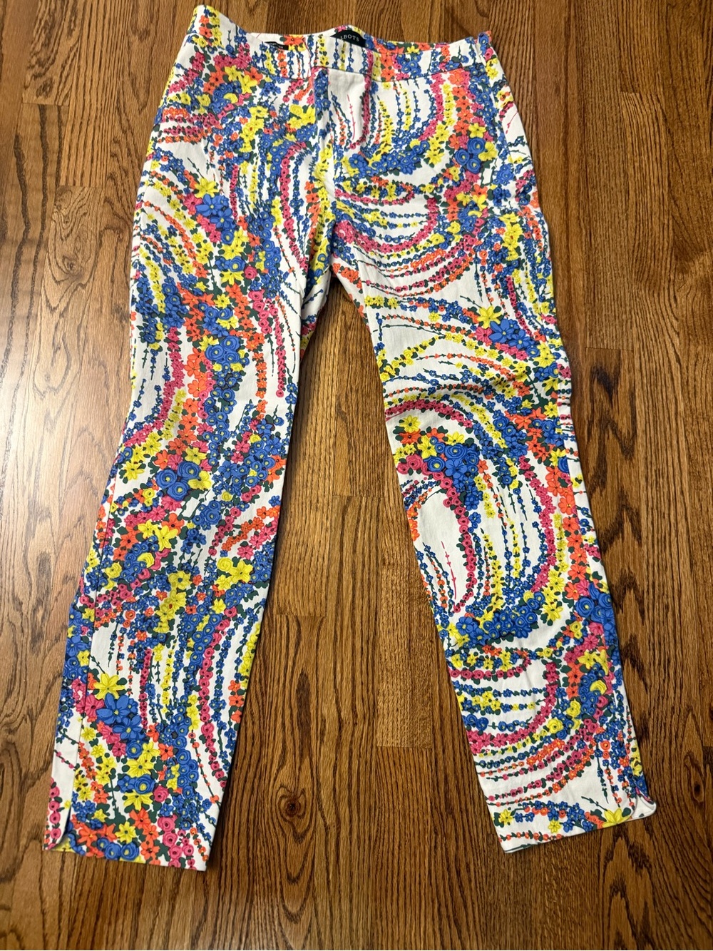 Talbots Chatham Ankle Ladies’ Bright Floral Print  straight leg 28” inseam